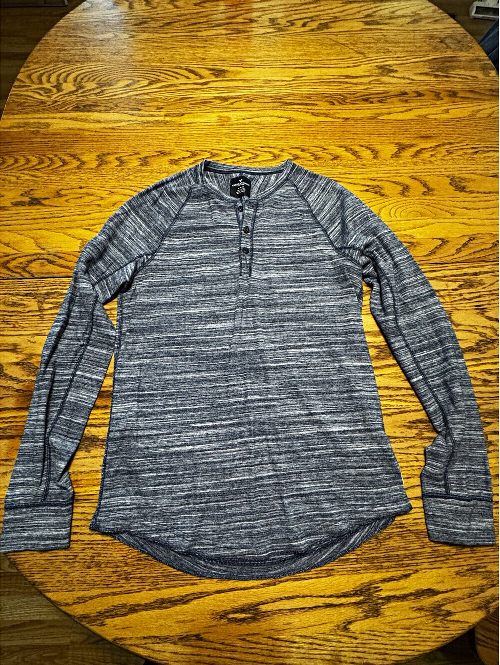 American Eagle Mens M Gray Marled Henley Long Sleeve Raglan Shirt
